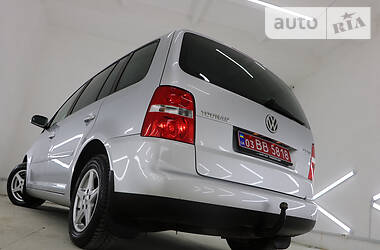 Минивэн Volkswagen Touran 2005 в Трускавце