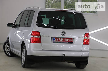 Минивэн Volkswagen Touran 2005 в Трускавце