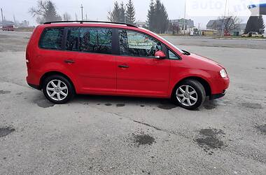 Минивэн Volkswagen Touran 2006 в Бучаче