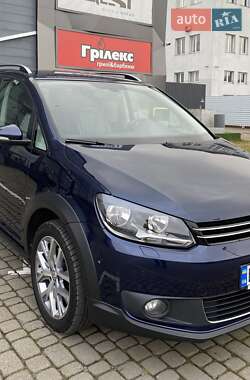 Микровэн Volkswagen Touran 2015 в Львове