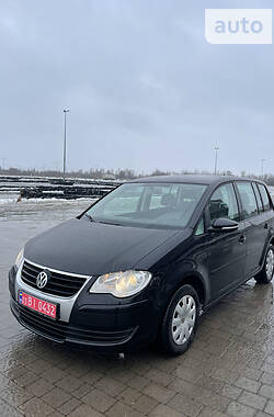 Минивэн Volkswagen Touran 2009 в Львове