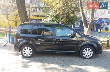Минивэн Volkswagen Touran 2009 в 