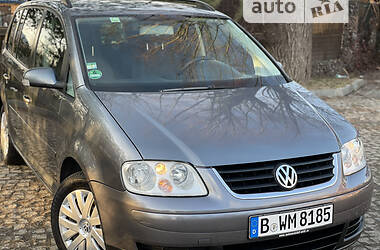 Универсал Volkswagen Touran 2003 в Самборе