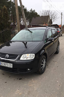 Минивэн Volkswagen Touran 2005 в 