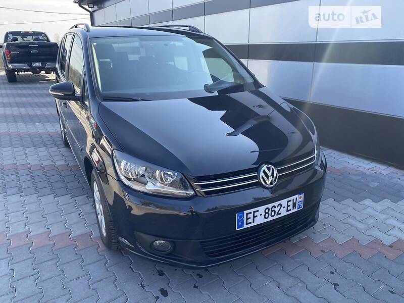 Минивэн Volkswagen Touran 2014 в Виннице