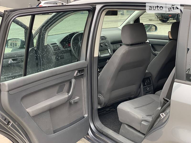 Универсал Volkswagen Touran 2006 в Ивано-Франковске