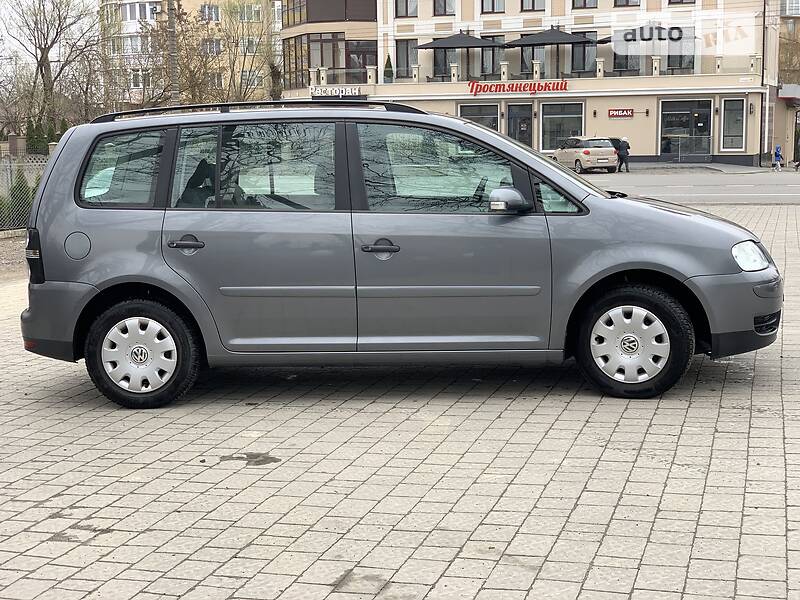 Универсал Volkswagen Touran 2006 в Ивано-Франковске