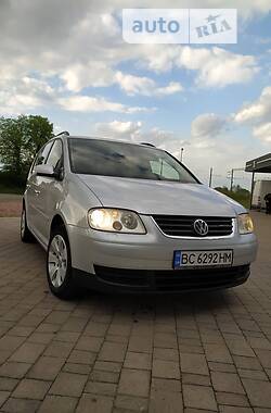 Минивэн Volkswagen Touran 2004 в Мостиске