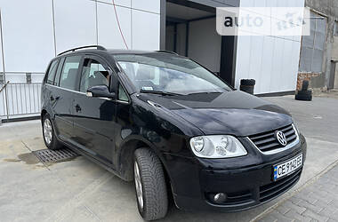 Мінівен Volkswagen Touran 2006 в Києві