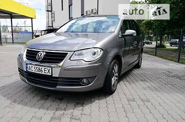 Универсал Volkswagen Touran 2008 в Луцке