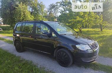 Минивэн Volkswagen Touran 2009 в 