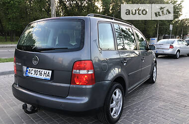 Мінівен Volkswagen Touran 2006 в Дніпрі