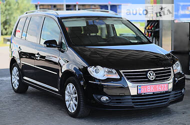 Универсал Volkswagen Touran 2008 в Дубно