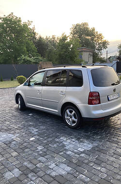 Минивэн Volkswagen Touran 2007 в Самборе