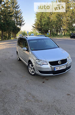 Минивэн Volkswagen Touran 2007 в Самборе