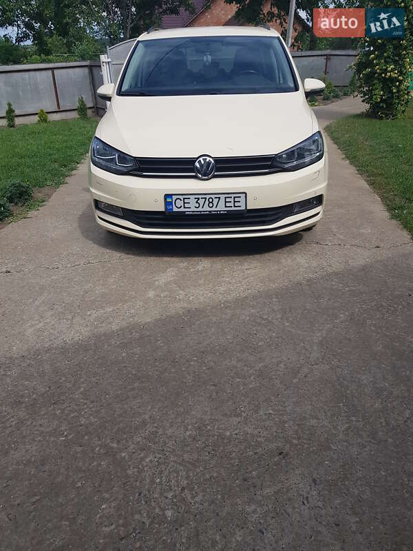 Volkswagen Touran 2016