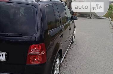 Универсал Volkswagen Touran 2007 в Новояворовске