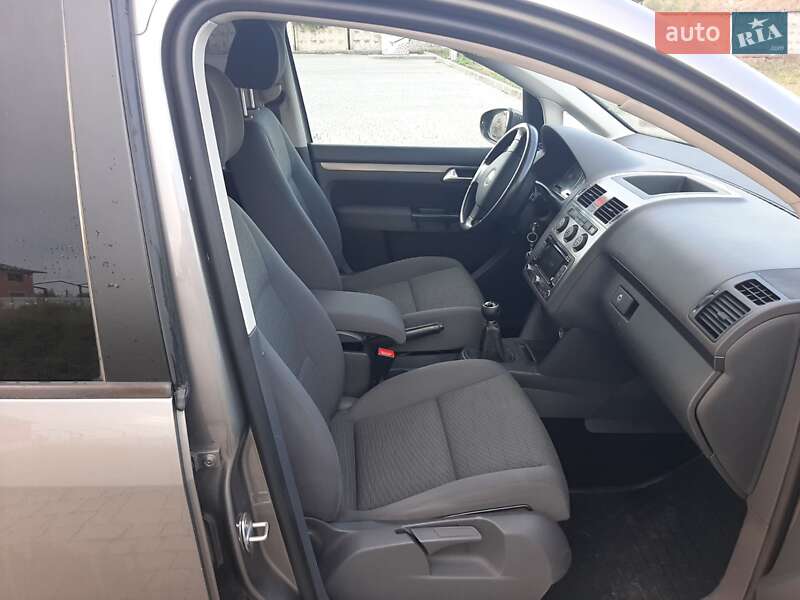 Volkswagen Touran 2010