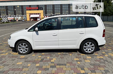 Минивэн Volkswagen Touran 2004 в Луцке