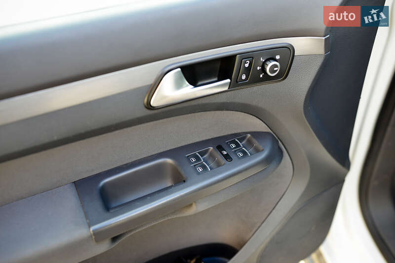 Мікровен Volkswagen Touran 2013 в Ковелі фото 31 Мікровен Volkswagen Touran 2013 в Ковелі