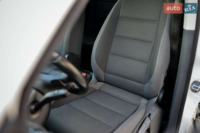 Мікровен Volkswagen Touran 2013 в Ковелі фото 34 Мікровен Volkswagen Touran 2013 в Ковелі