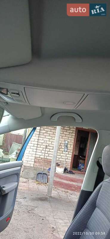 Мінівен Volkswagen Touran 2005 в Долинській