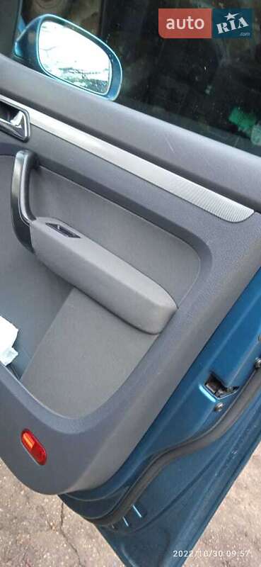 Мінівен Volkswagen Touran 2005 в Долинській