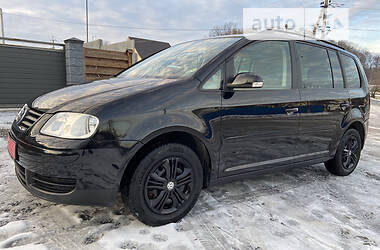 Минивэн Volkswagen Touran 2005 в Киеве