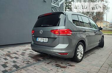 Микровэн Volkswagen Touran 2015 в Львове