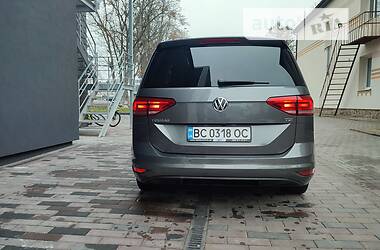 Микровэн Volkswagen Touran 2015 в Львове