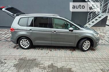 Микровэн Volkswagen Touran 2015 в Львове