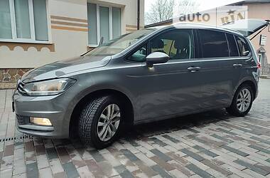 Микровэн Volkswagen Touran 2015 в Львове