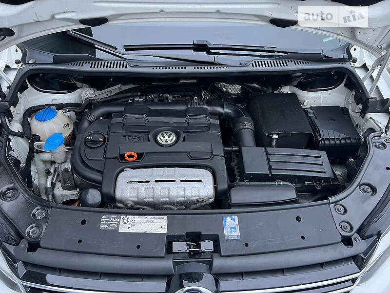 Минивэн Volkswagen Touran 2011 в Киеве