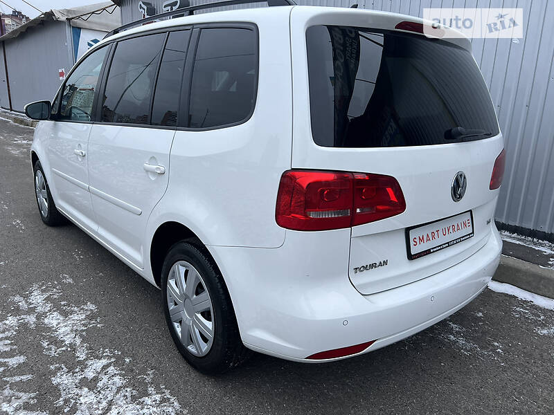 Минивэн Volkswagen Touran 2011 в Киеве