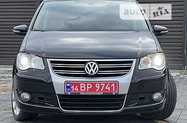 Мінівен Volkswagen Touran 2009 в Стрию