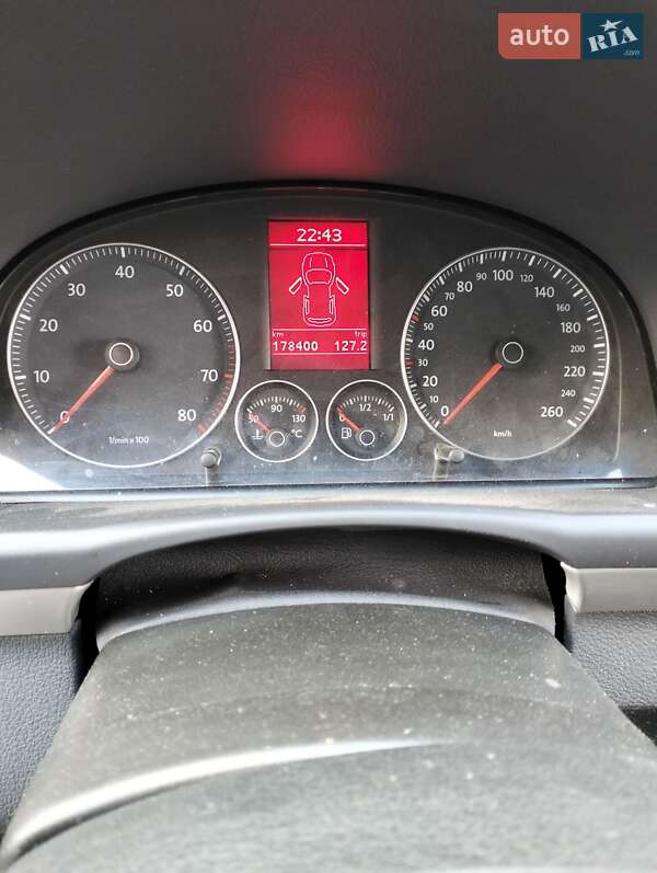 Минивэн Volkswagen Touran 2007 в Ровно