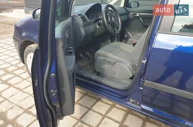 Минивэн Volkswagen Touran 2003 в 