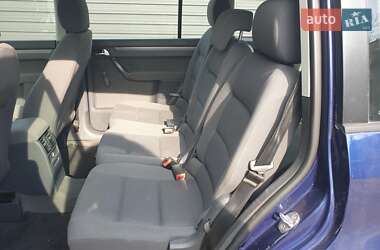 Минивэн Volkswagen Touran 2003 в 