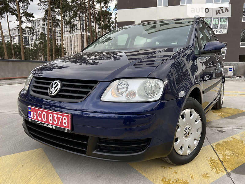 Минивэн Volkswagen Touran 2006 в Киеве