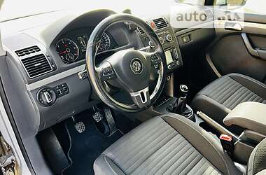 Микровэн Volkswagen Touran 2014 в Софиевской Борщаговке