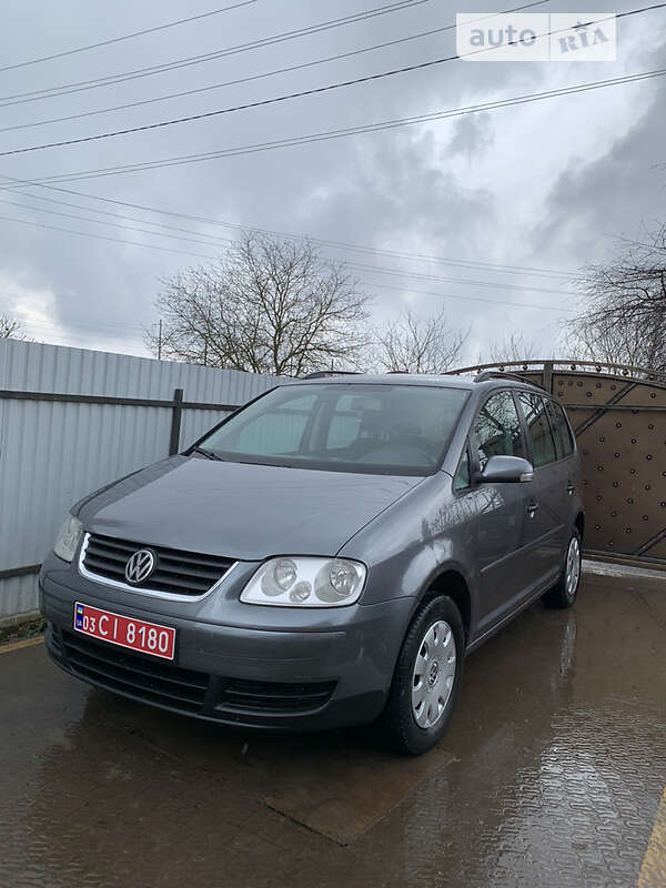 Минивэн Volkswagen Touran 2006 в Ровно