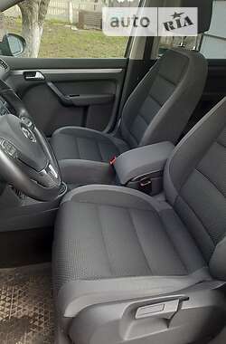 Микровэн Volkswagen Touran 2013 в Буче