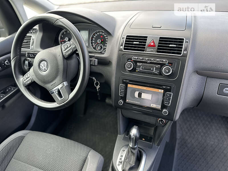 Мікровен Volkswagen Touran 2011 в Луцьку