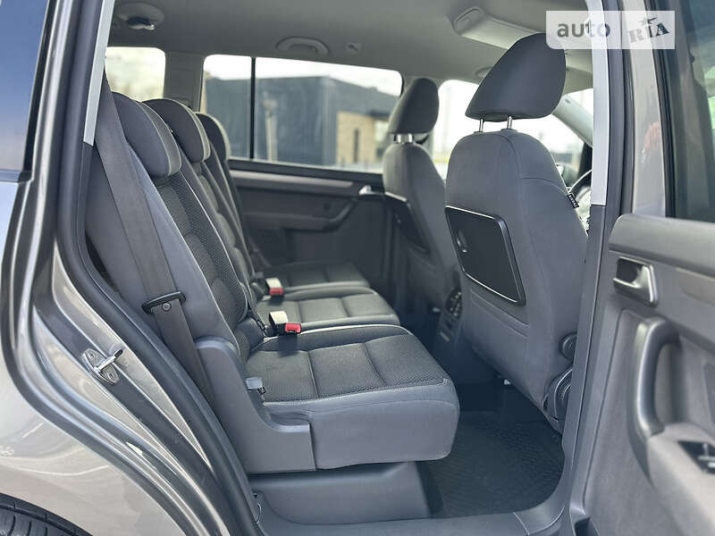 Мікровен Volkswagen Touran 2011 в Луцьку