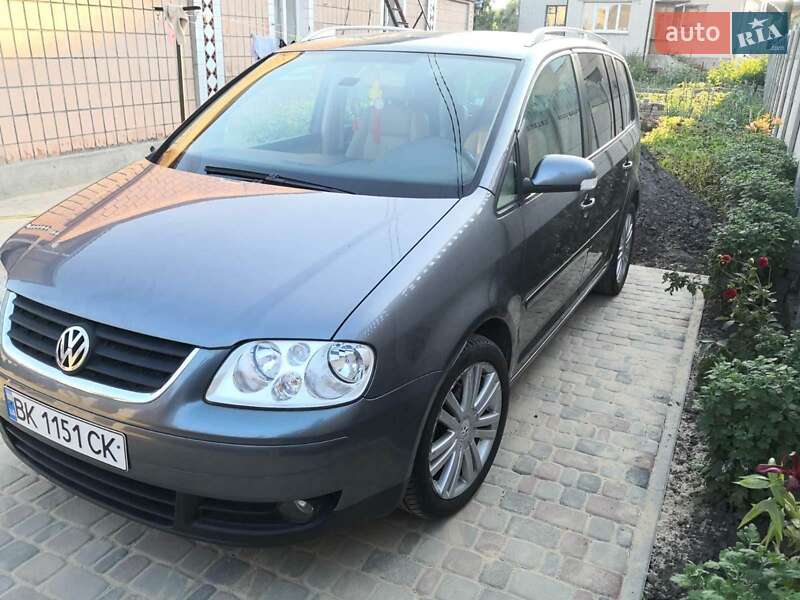 Минивэн Volkswagen Touran 2006 в Ровно фото 3 Минивэн Volkswagen Touran 2006 в Ровно