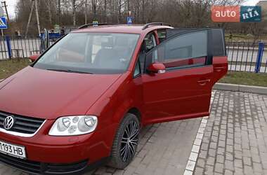 Минивэн Volkswagen Touran 2003 в Староконстантинове