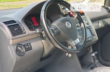 Мінівен Volkswagen Touran 2010 в Трускавці