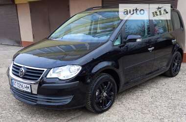 Минивэн Volkswagen Touran 2007 в Ивано-Франковске