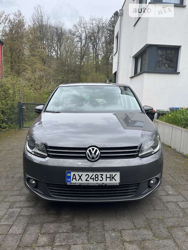 Микровэн Volkswagen Touran 2013 в Харькове