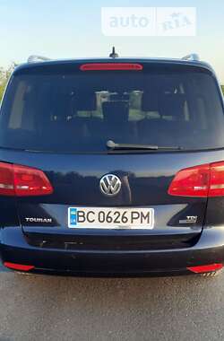 Мікровен Volkswagen Touran 2014 в Новояворівську